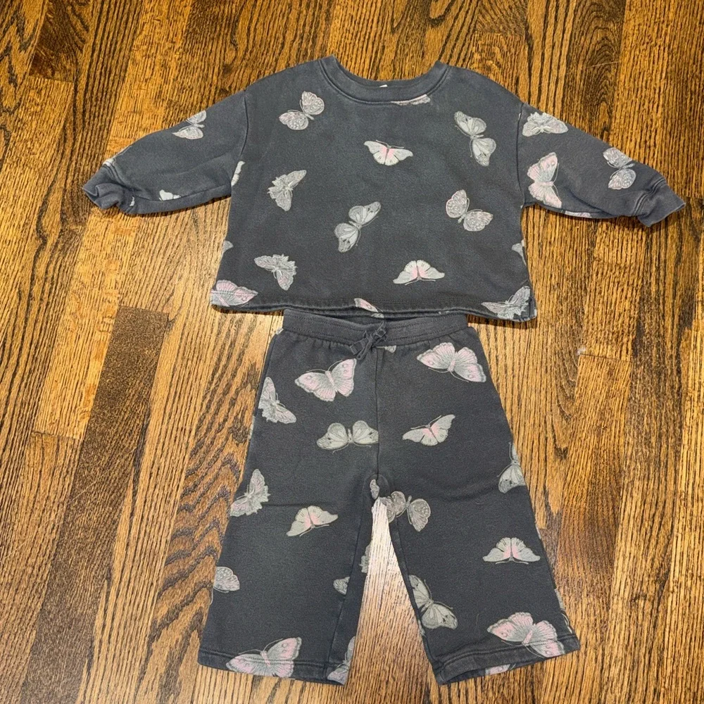 GAP Charcoal Gray Butterfly Matching Pant Set 12-18 Months